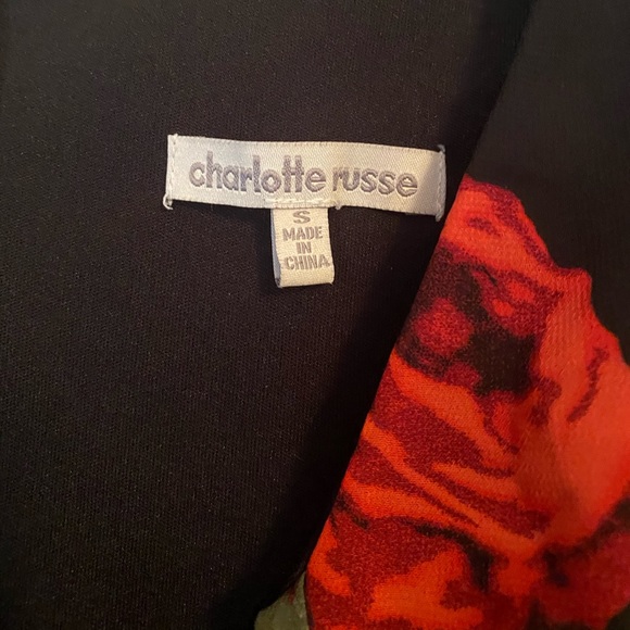 Small rose romper - Picture 2 of 2